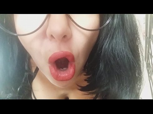 ❤️ Kara, via duonpatrino ne lasos vin iri al lernejo hodiaŭ... Mi bezonas vin tro multe... ❤️ Seksofilmeto ĉe eo.mysexpics.ru